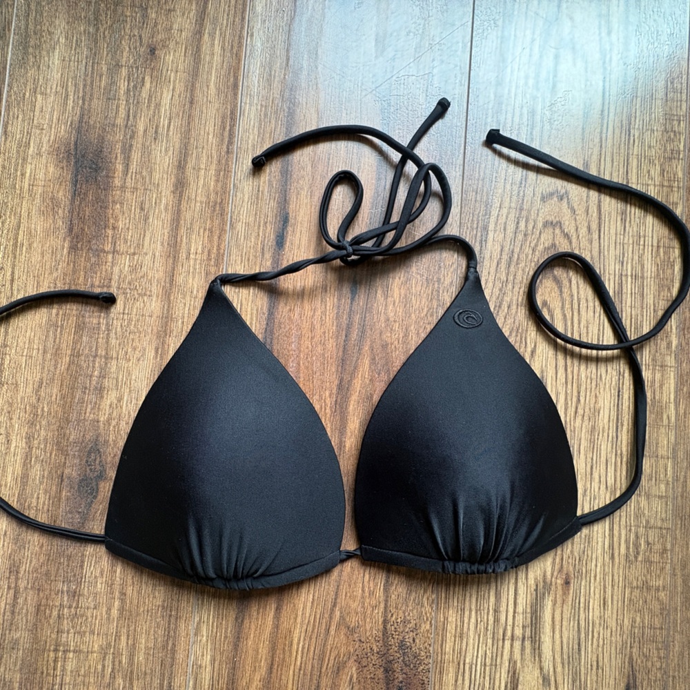 Rip Curl Black Triangle Bikini Top Heart Padding Molded Cup Tie Swim